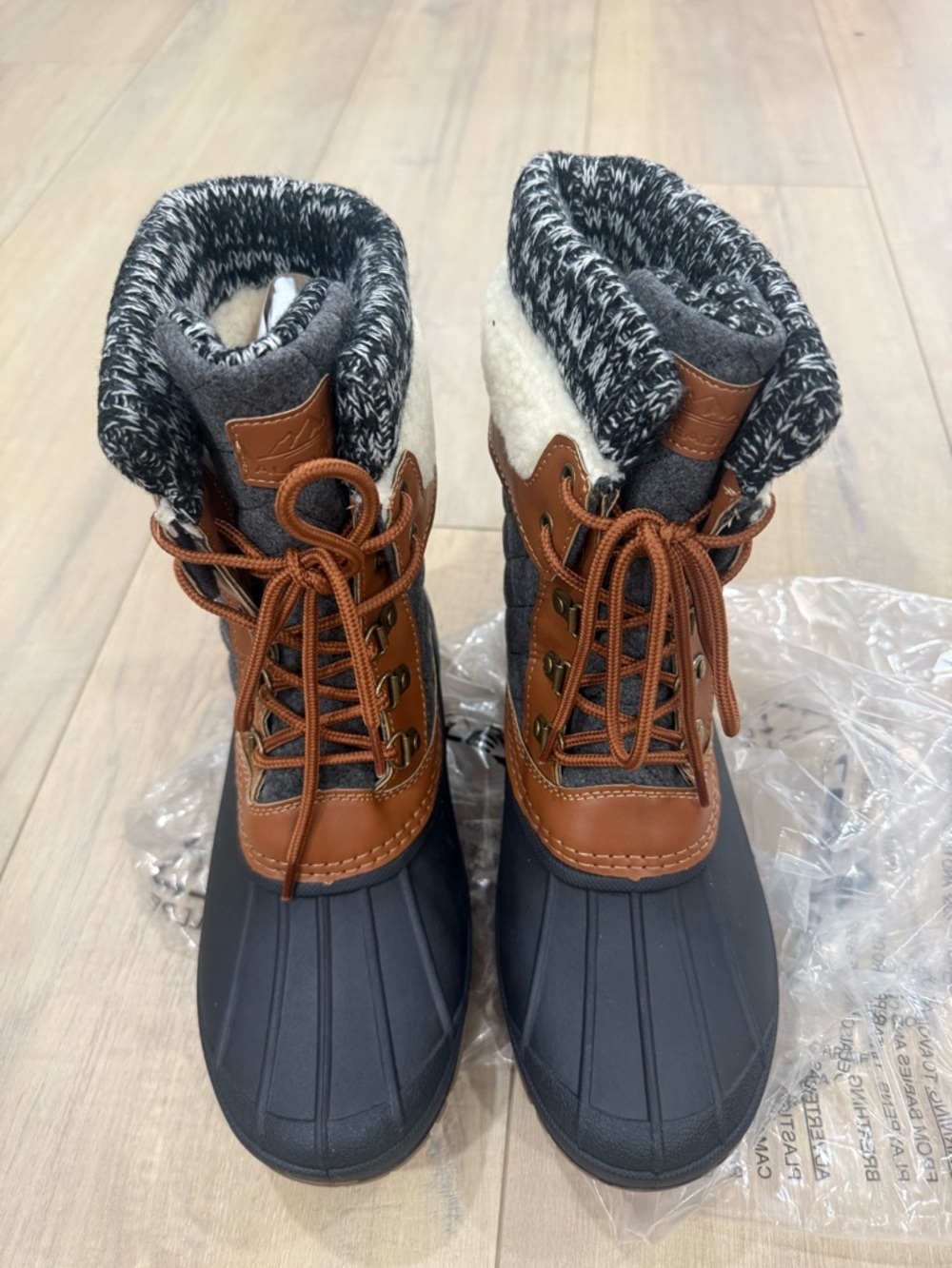Women’s Black and Brown Insulated Lace-Up Winter Boots